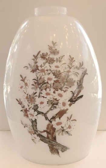 حباب خربزه ای گلدار سفید